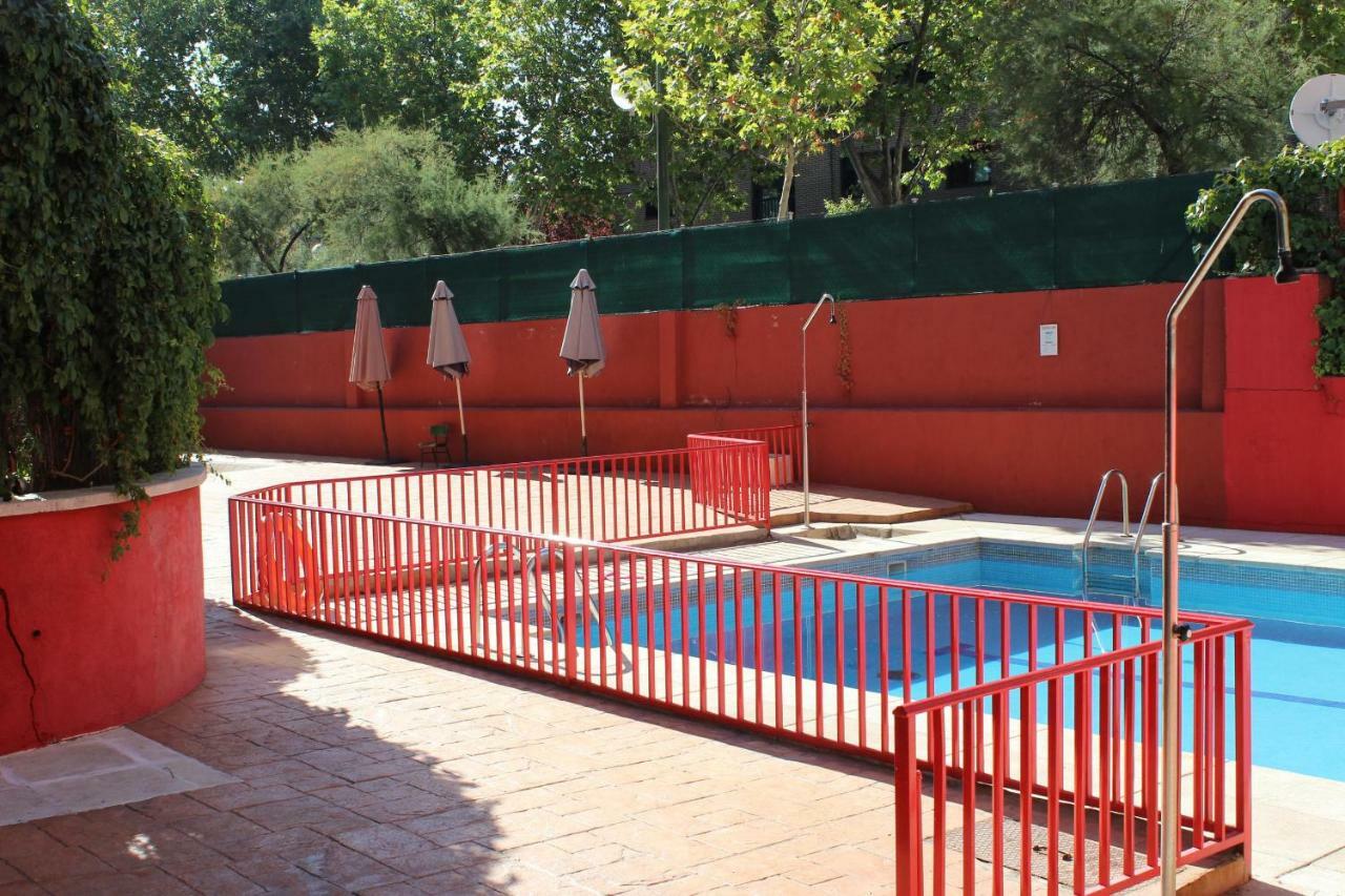 Vivienda Familiar Con Jardin Junto A Ifema Apartment Madrid Exterior foto
