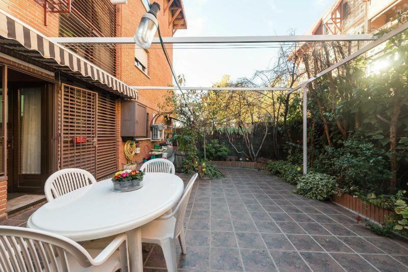 Vivienda Familiar Con Jardin Junto A Ifema Apartment Madrid Exterior foto