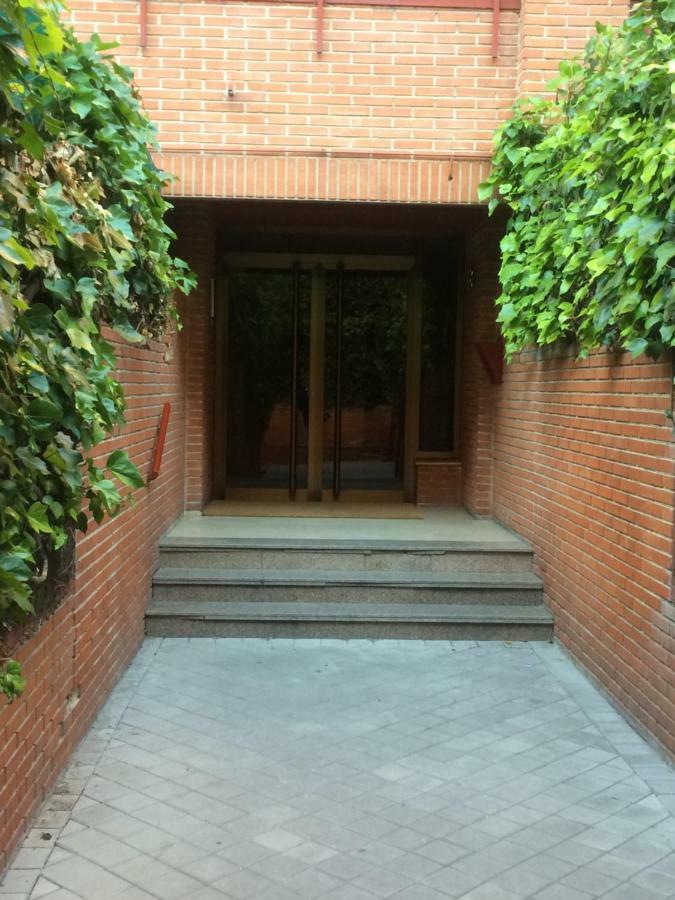 Vivienda Familiar Con Jardin Junto A Ifema Apartment Madrid Exterior foto